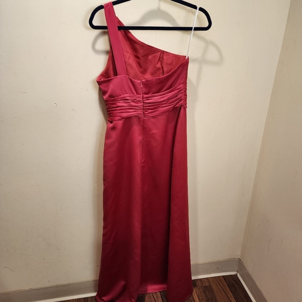 B2 Red Long One shoulder Gown Evening Dress size 10